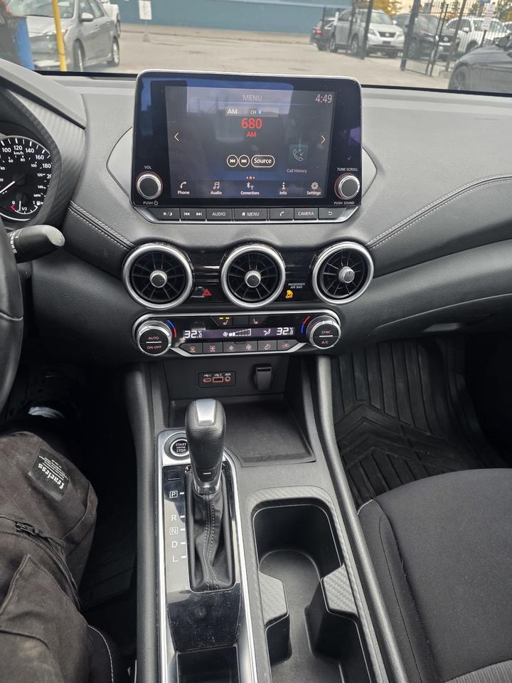 2020 Nissan Sentra SV Photo