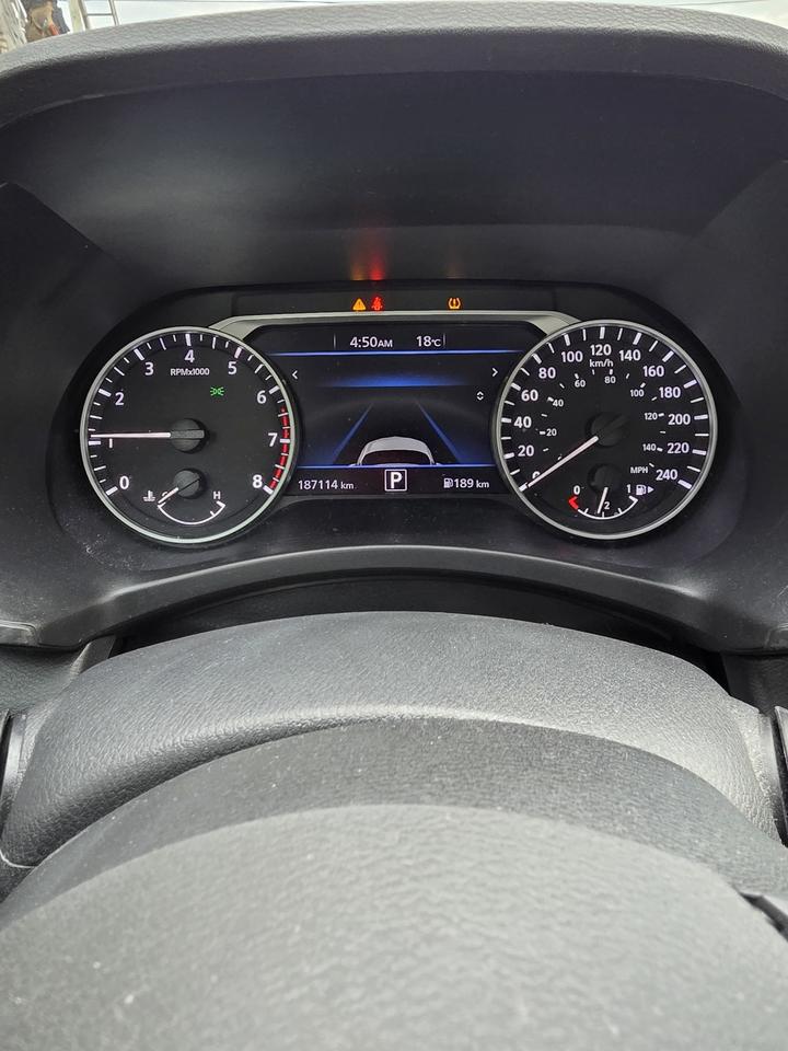 2020 Nissan Sentra SV Photo