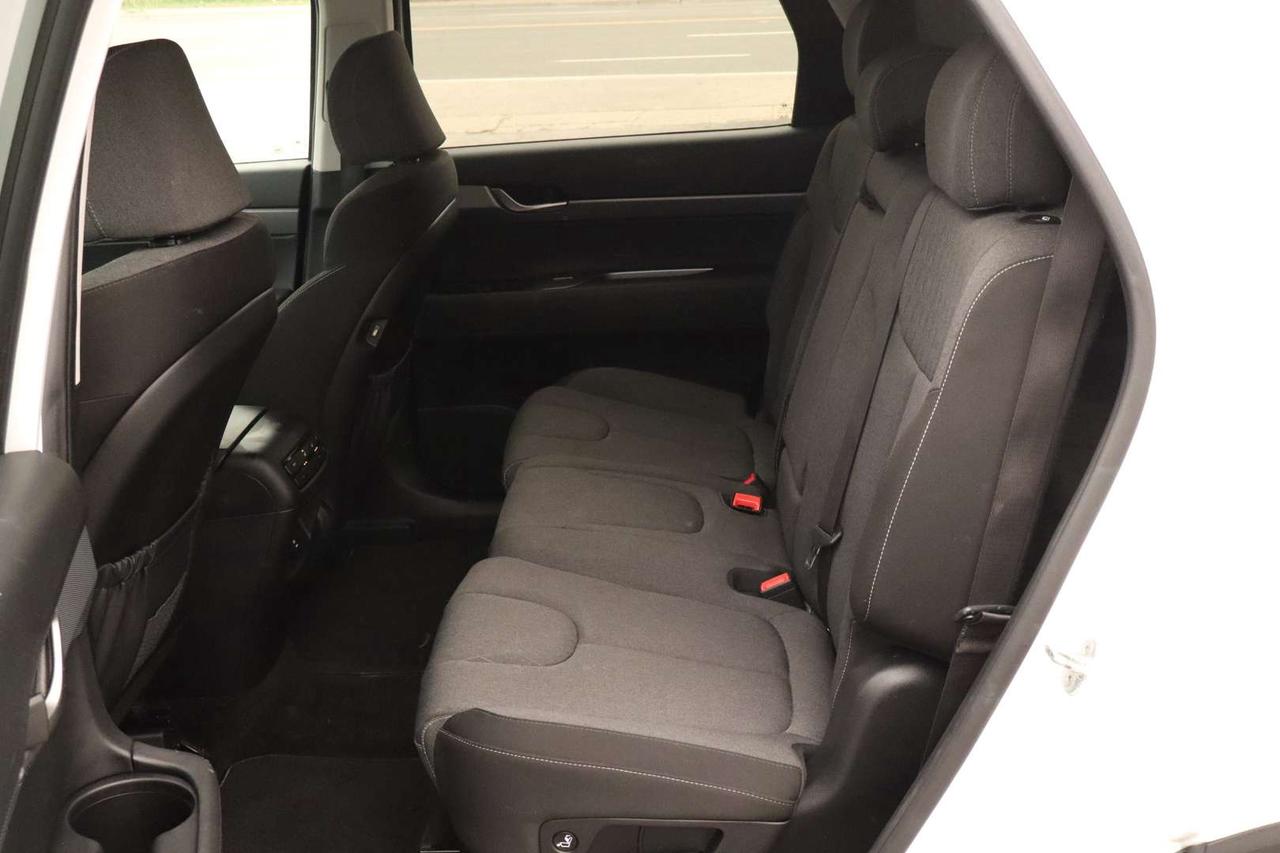 2020 Hyundai PALISADE Essential AWD Photo