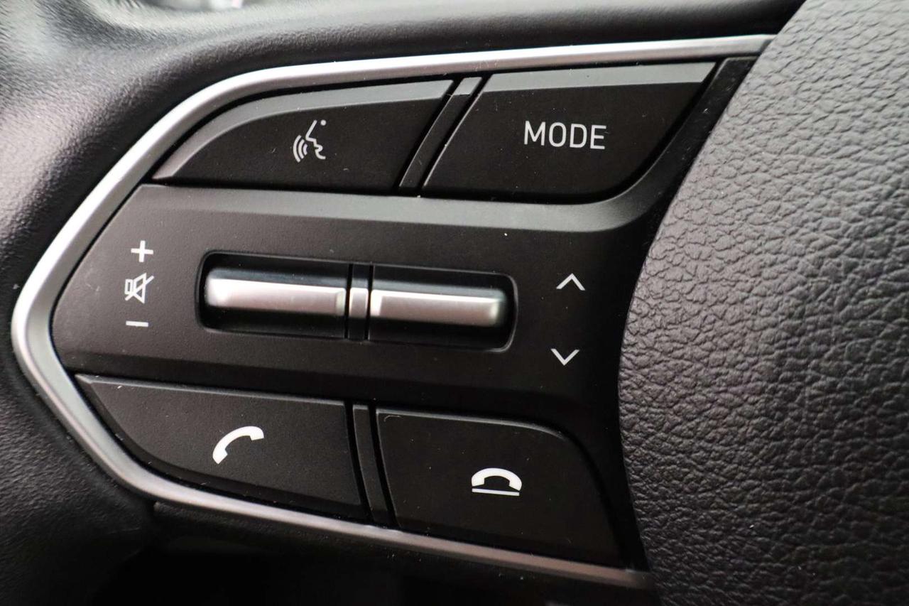 2020 Hyundai PALISADE Essential AWD Photo