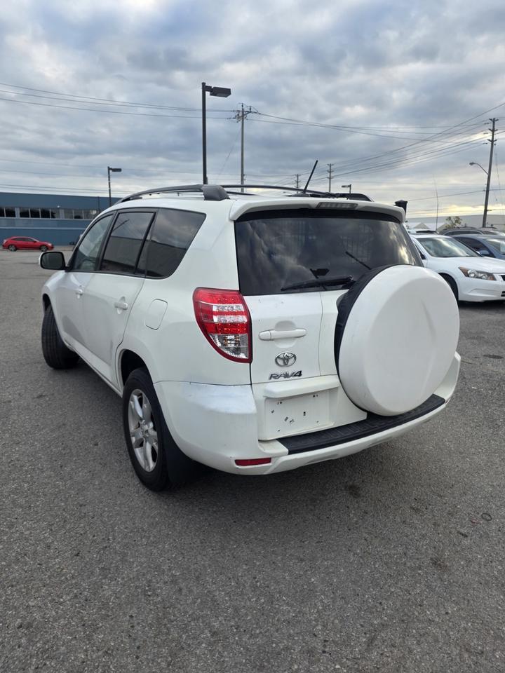 2011 Toyota RAV4 BASE Photo