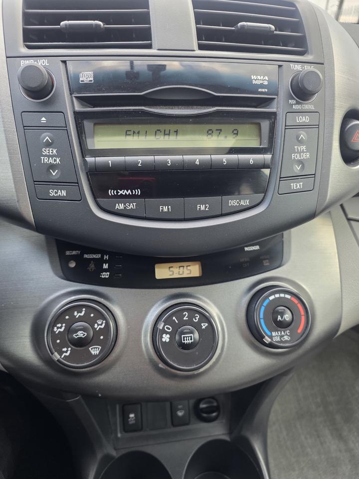 2011 Toyota RAV4 BASE Photo