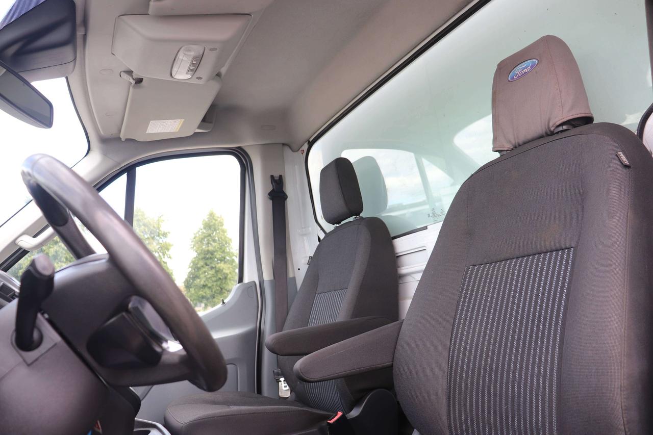 2019 Ford Transit T-350 COMMERCIAL BOX TRUCK CLEAN CARFAX CERTIFIED Photo