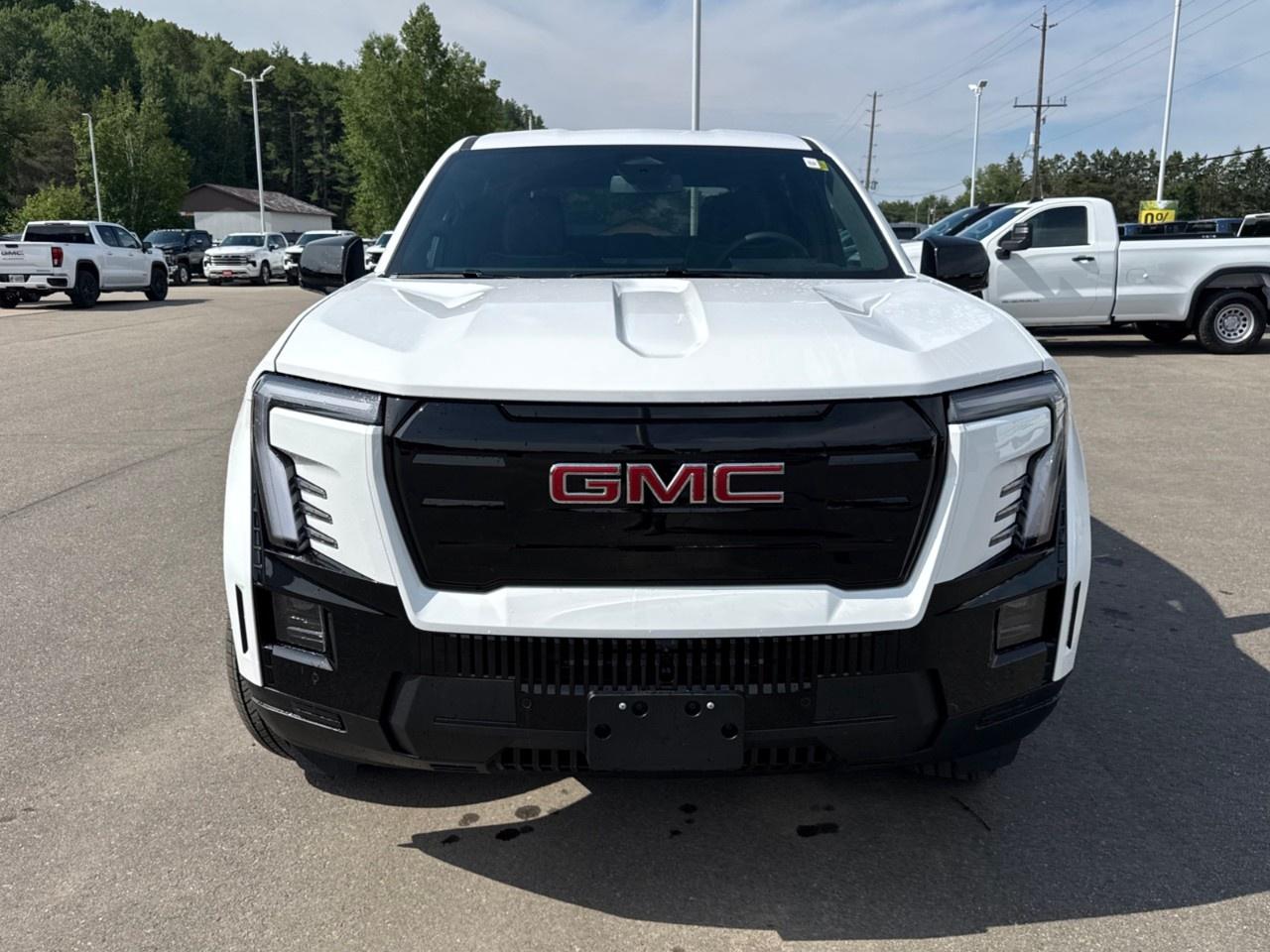 2026 GMC Sierra EV e4WD Crew Cab Standard Range Elevation Photo