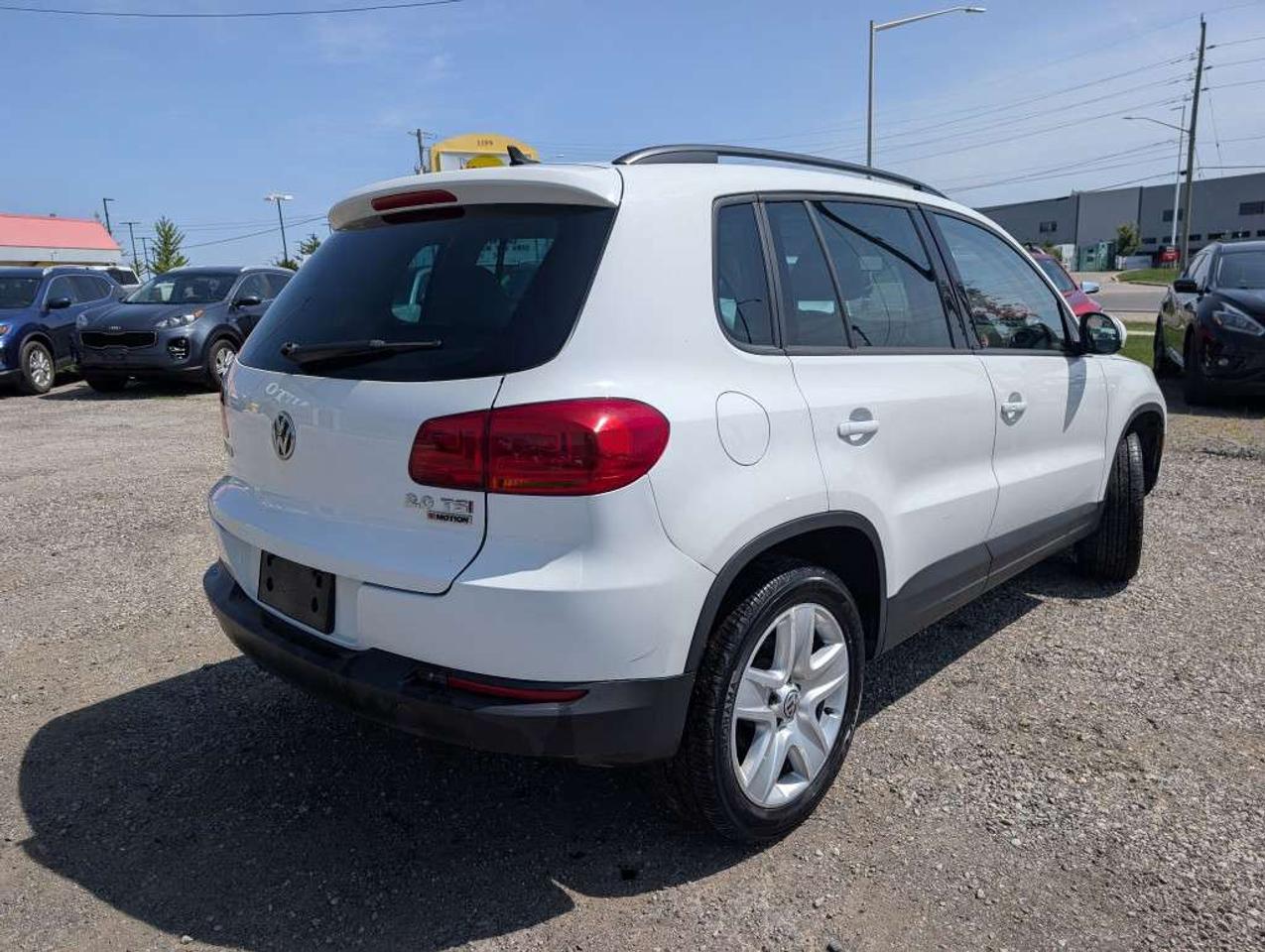 2016 Volkswagen Tiguan HIGHLINE  NAV   PANO ROOF   LEATHER   CAMERA Photo