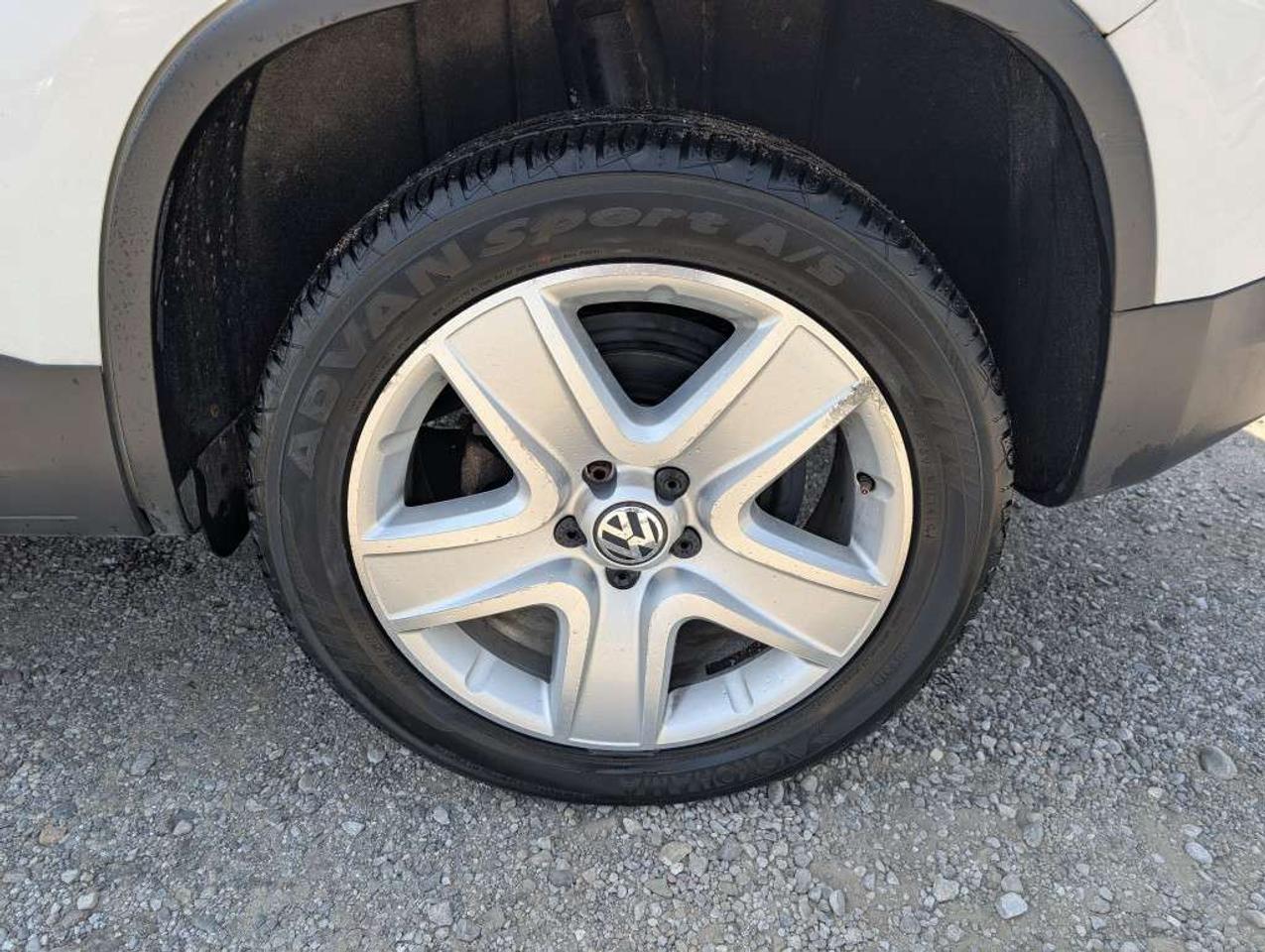 2016 Volkswagen Tiguan HIGHLINE  NAV   PANO ROOF   LEATHER   CAMERA Photo
