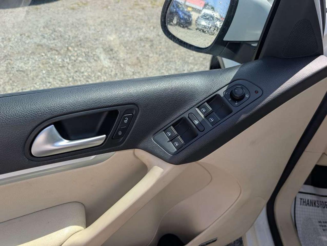 2016 Volkswagen Tiguan HIGHLINE  NAV   PANO ROOF   LEATHER   CAMERA Photo