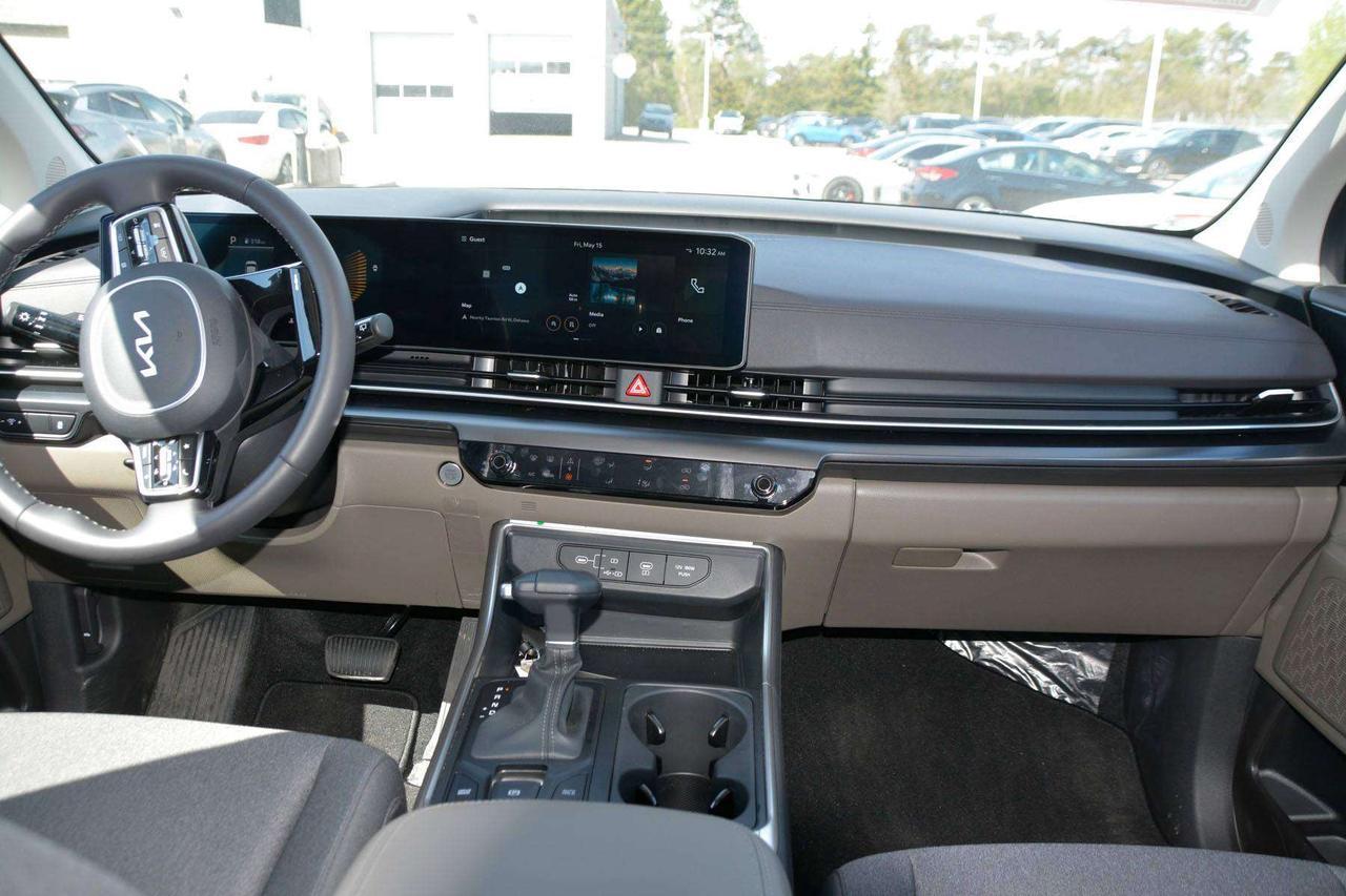 2026 Kia Carnival LX Photo