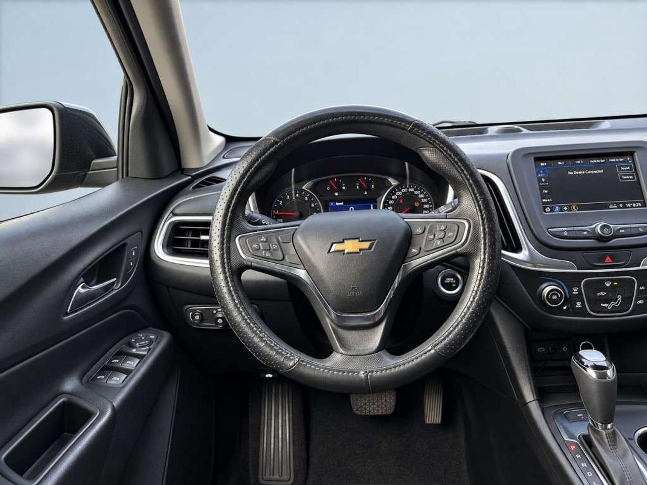2019 Chevrolet Equinox 2019 Chevrolet Equinox LT   AWD   Heated Seats   Apple CarPlay & Android Auto   Backup Camera   Remote Start   Alloy Whee Photo