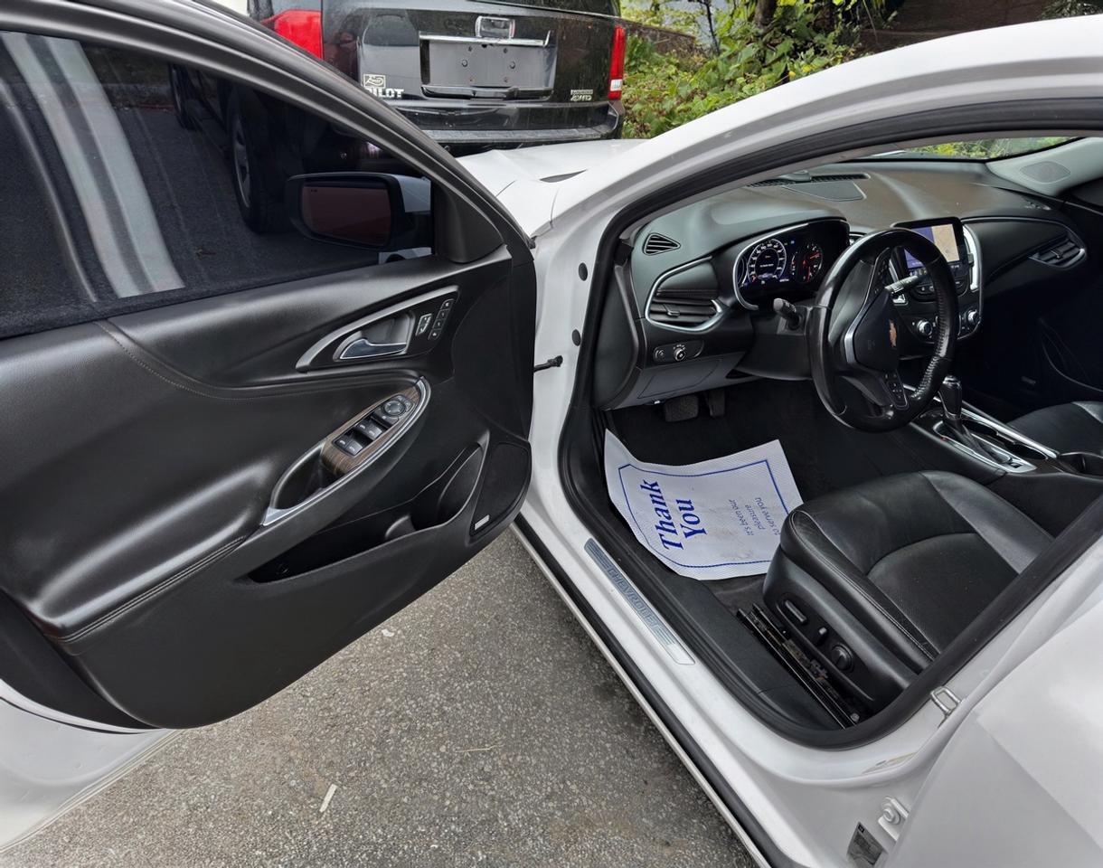 2020 Chevrolet Malibu Premier Photo