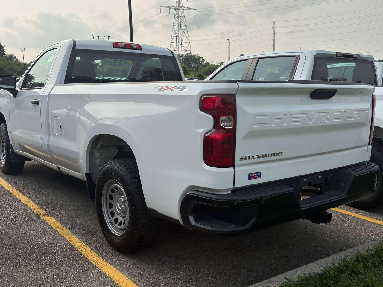 2022 Chevrolet Silverado 1500 5.3L 4x4 8' Box   Clean Carfax Photo
