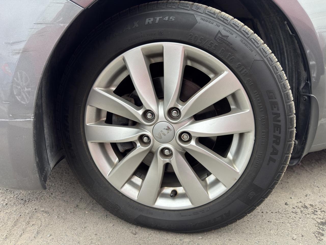 2015 Kia Forte LX Photo