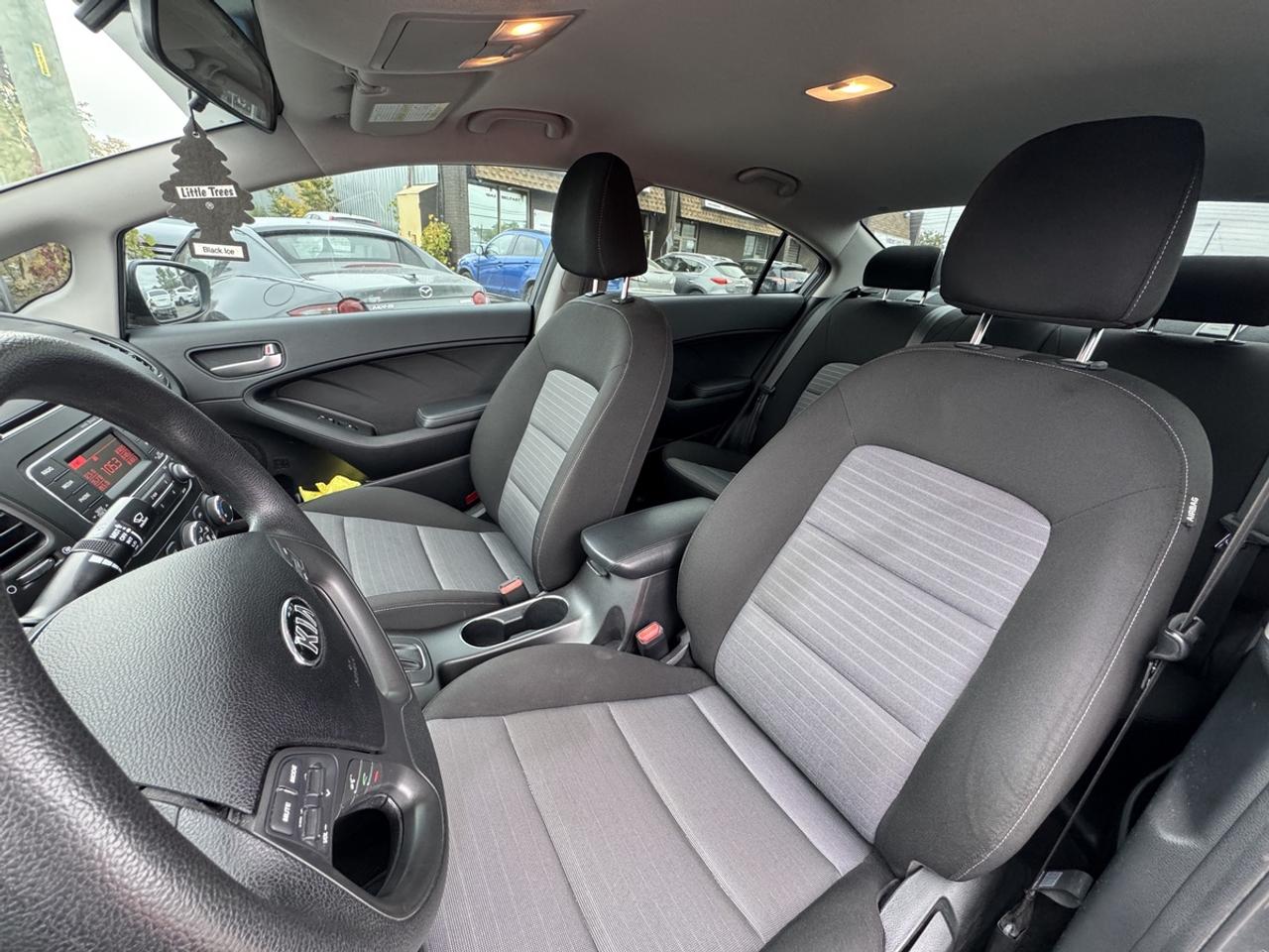 2015 Kia Forte LX Photo