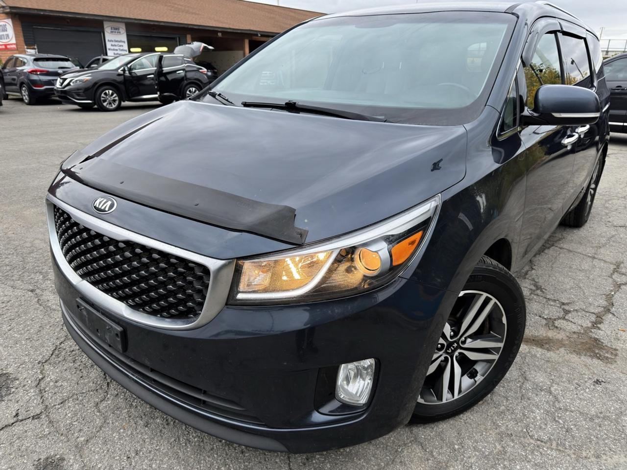 2017 Kia Sedona SX+ Photo