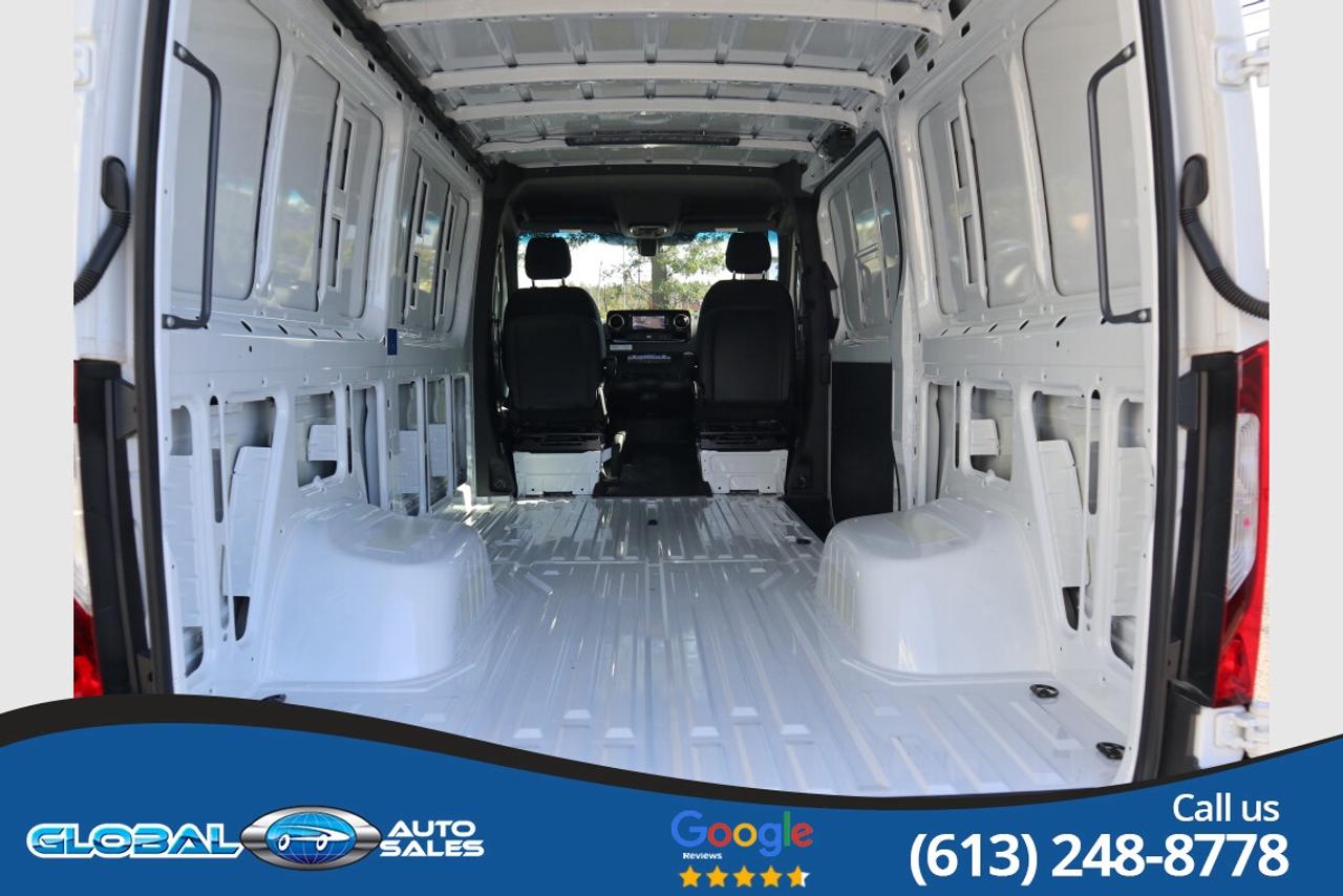 2025 Mercedes-Benz Sprinter 3500XD STANDARD ROOF I4 DIESEL HO 144" Photo