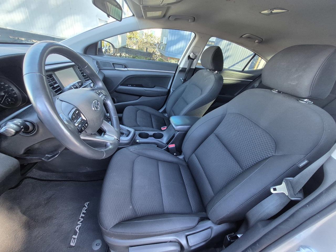 2019 Hyundai Elantra Preferred Photo