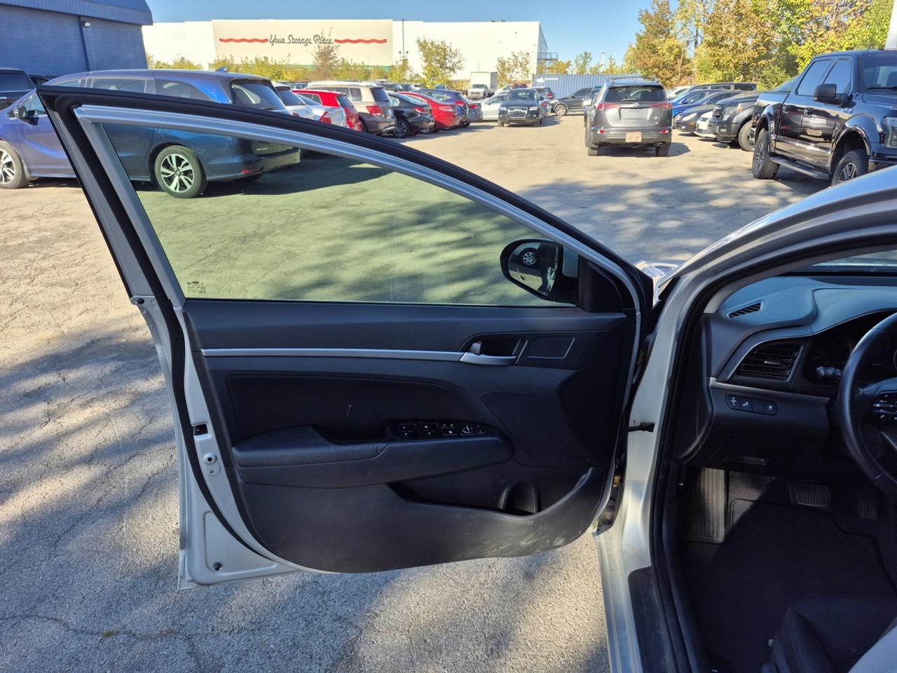 2019 Hyundai Elantra Preferred Photo