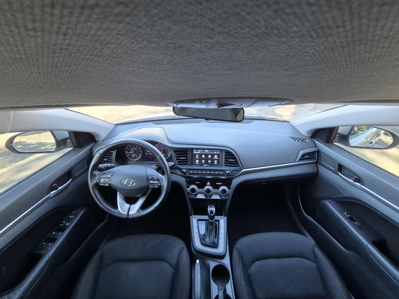 2019 Hyundai Elantra Preferred Photo