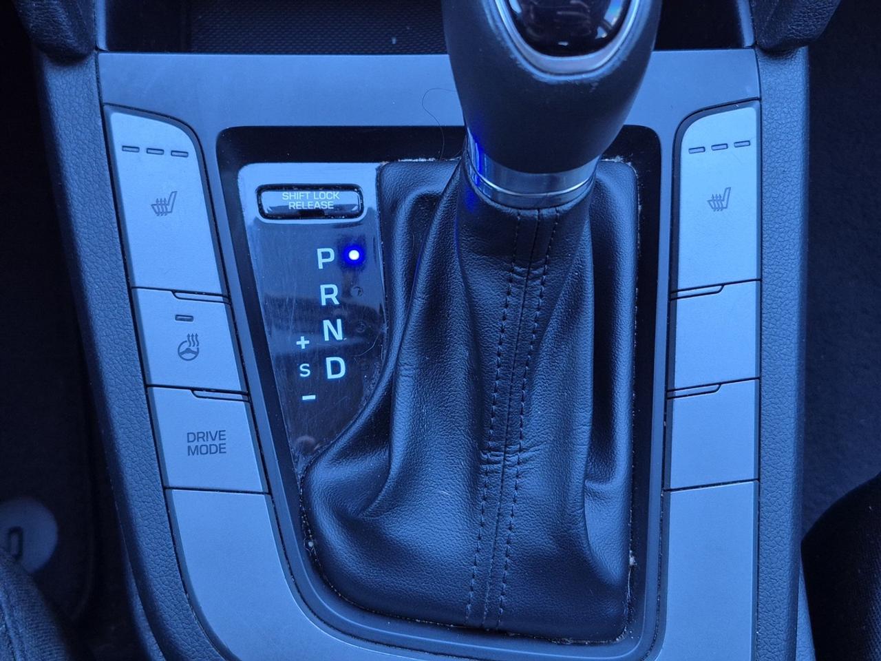 2019 Hyundai Elantra Preferred Photo