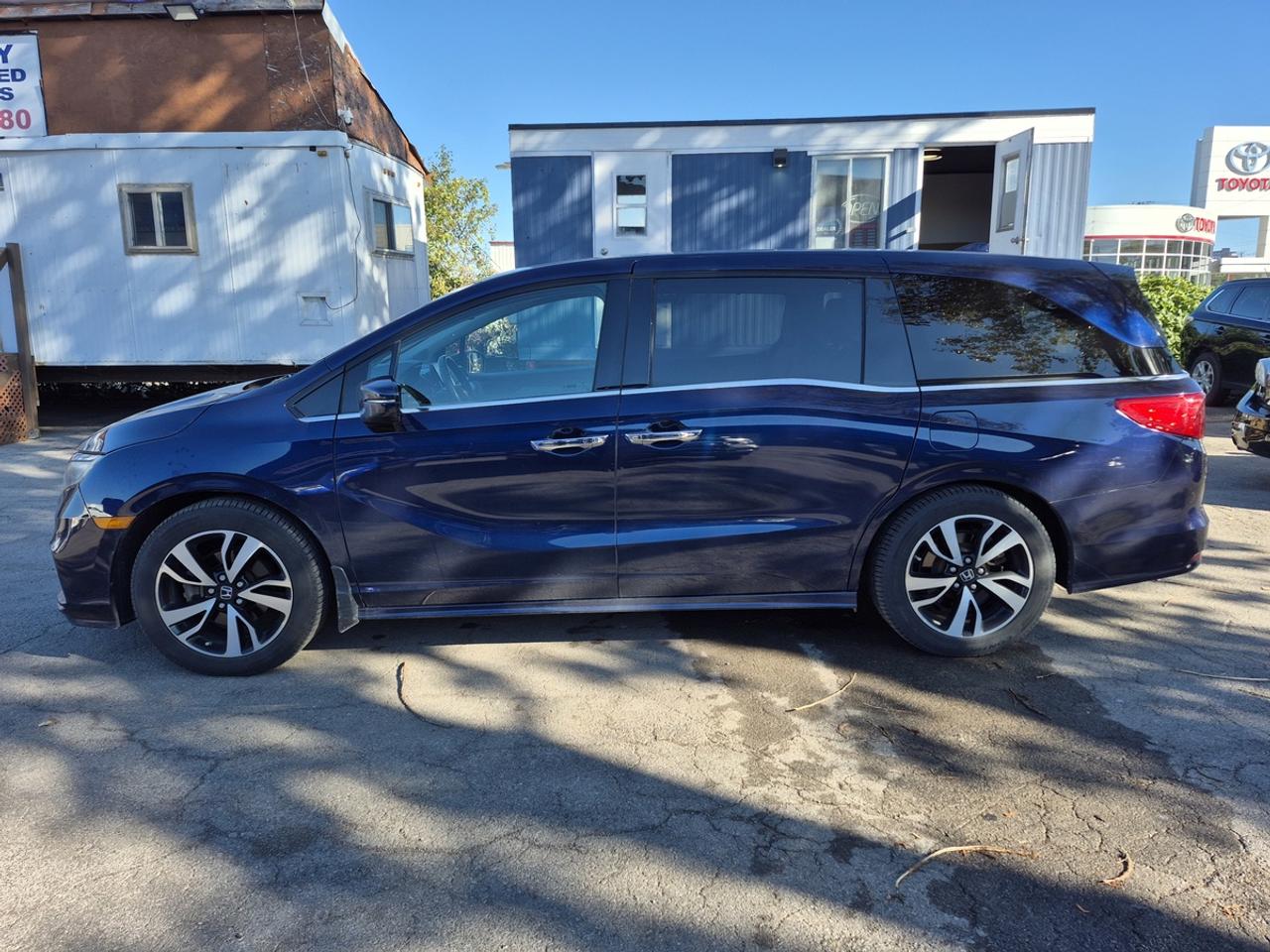 2018 Honda Odyssey Touring Photo