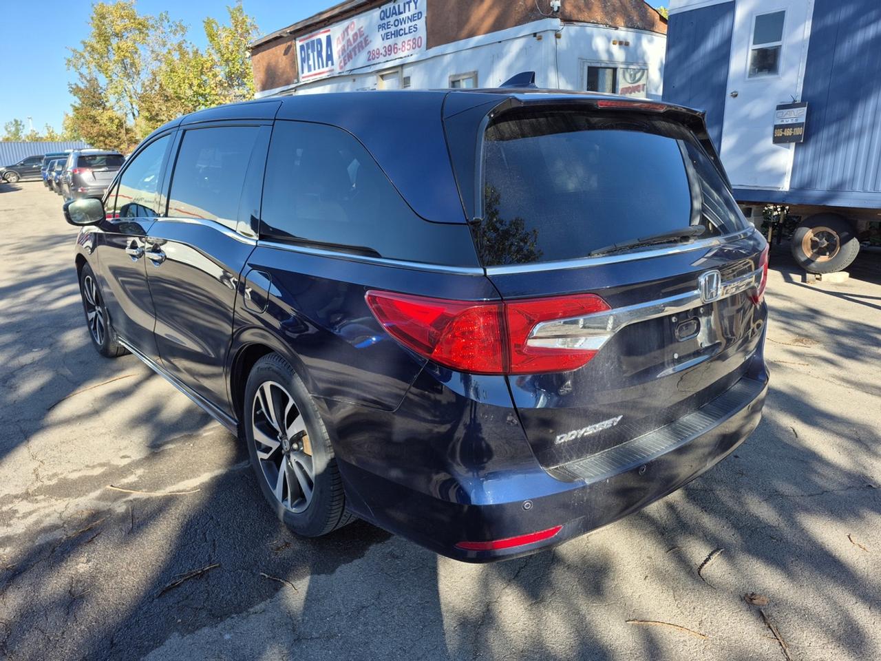 2018 Honda Odyssey Touring Photo