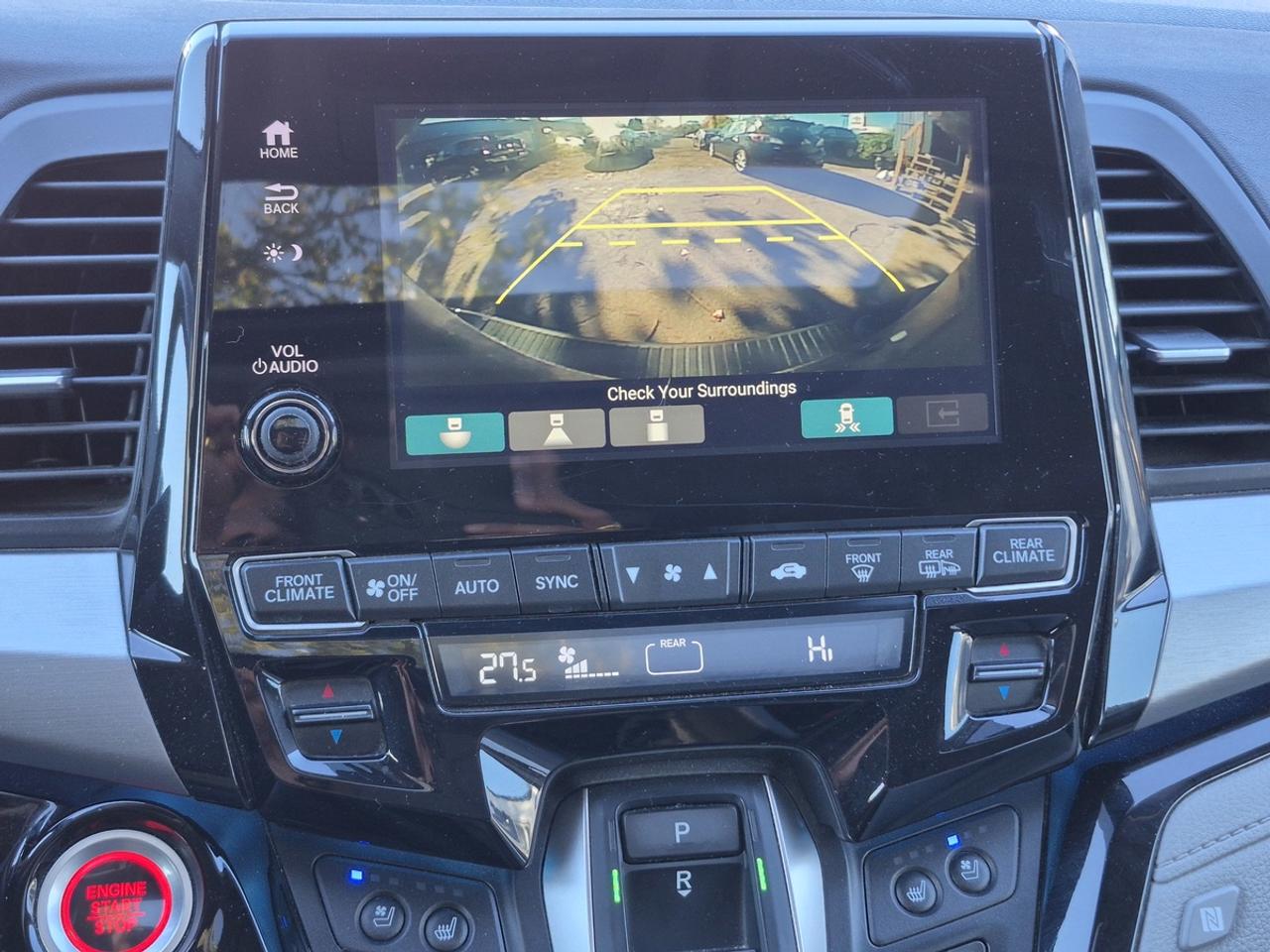 2018 Honda Odyssey Touring Photo