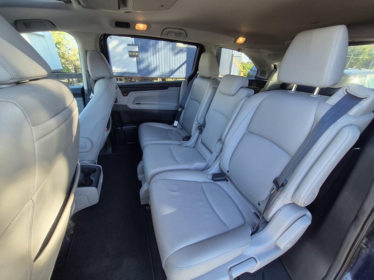 2018 Honda Odyssey Touring Photo