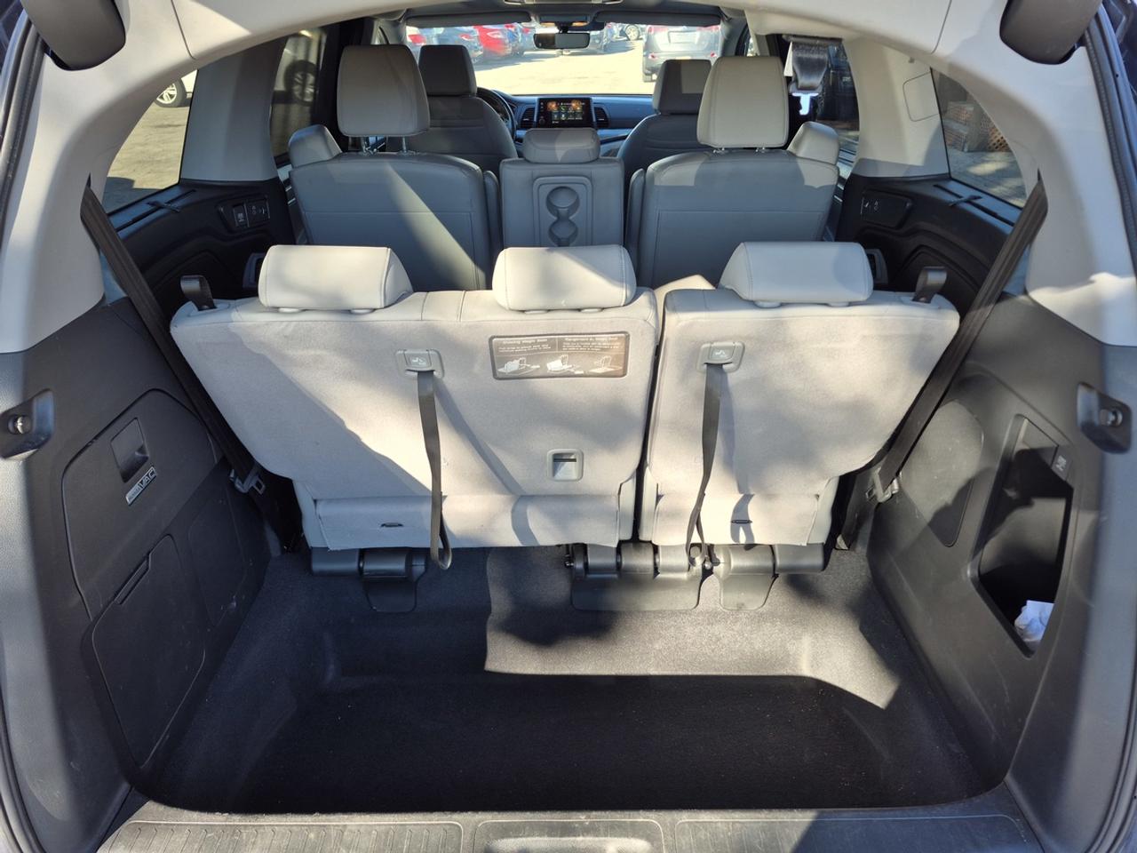 2018 Honda Odyssey Touring Photo