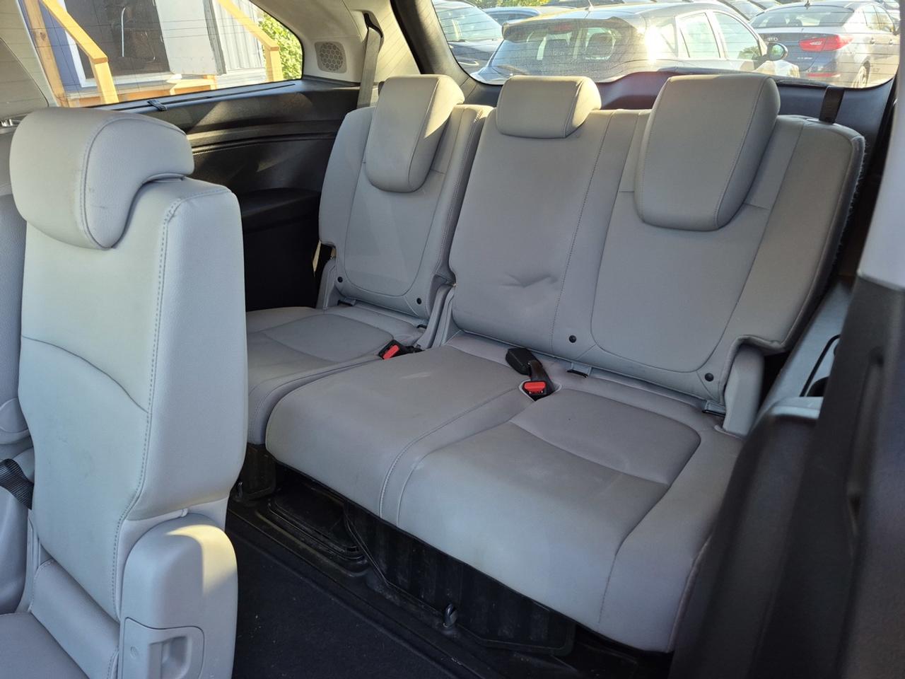 2018 Honda Odyssey Touring Photo