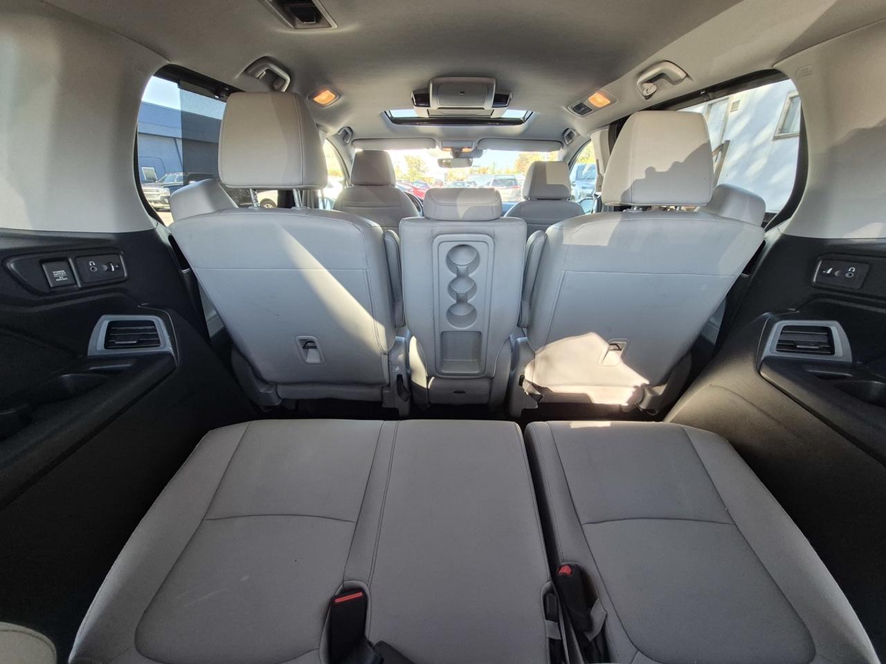 2018 Honda Odyssey Touring Photo