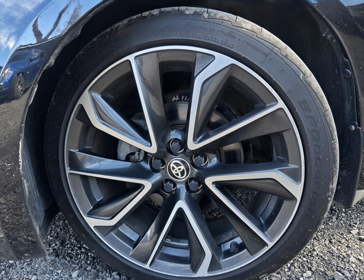2020 Toyota Corolla XSE Photo