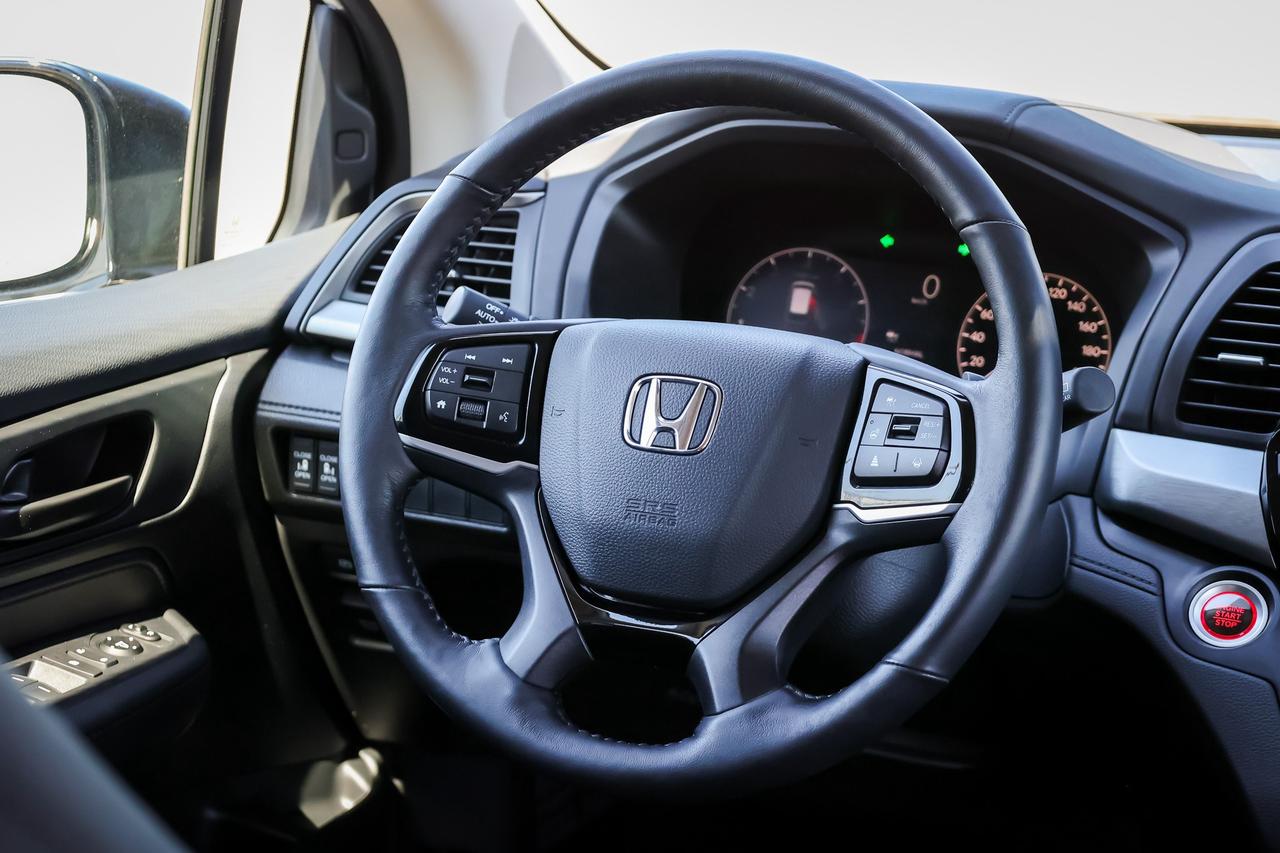 2025 Honda Odyssey Sport Passenger Van Photo