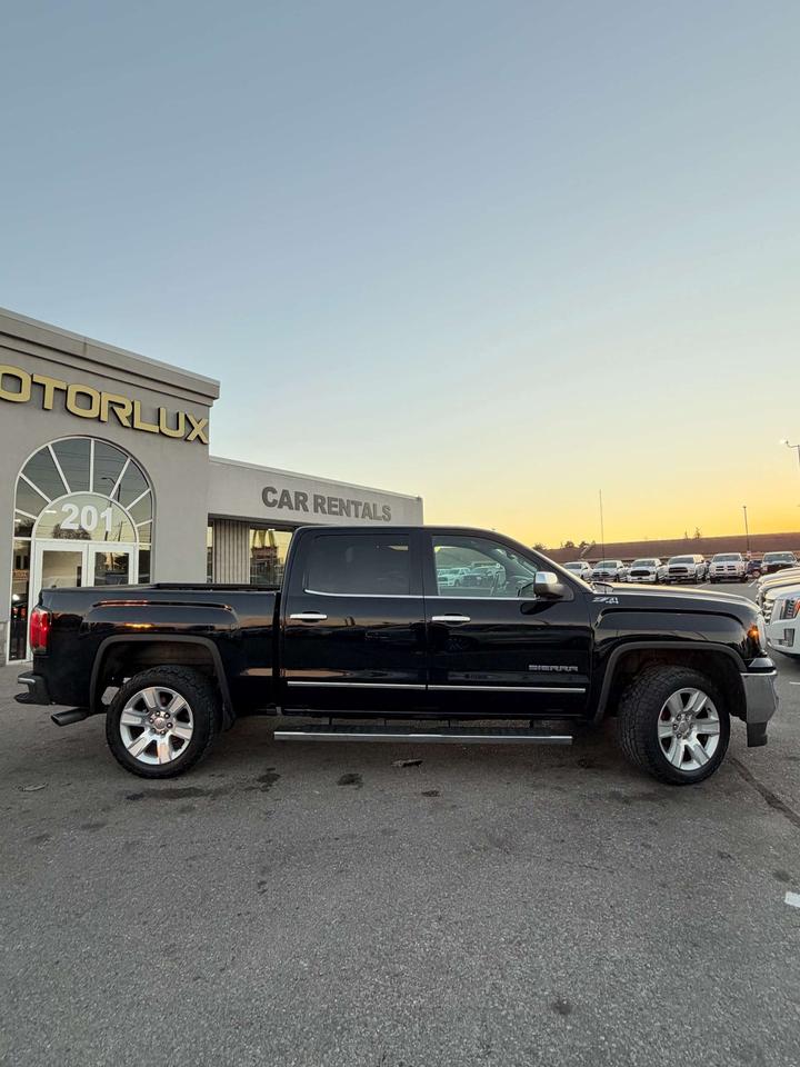 2016 GMC Sierra 1500 4WD Crew Cab 143.5 SLT Photo