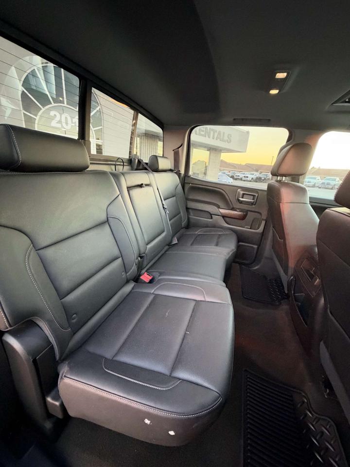2016 GMC Sierra 1500 4WD Crew Cab 143.5 SLT Photo