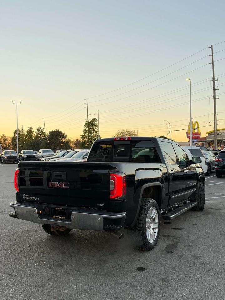 2016 GMC Sierra 1500 4WD Crew Cab 143.5 SLT Photo