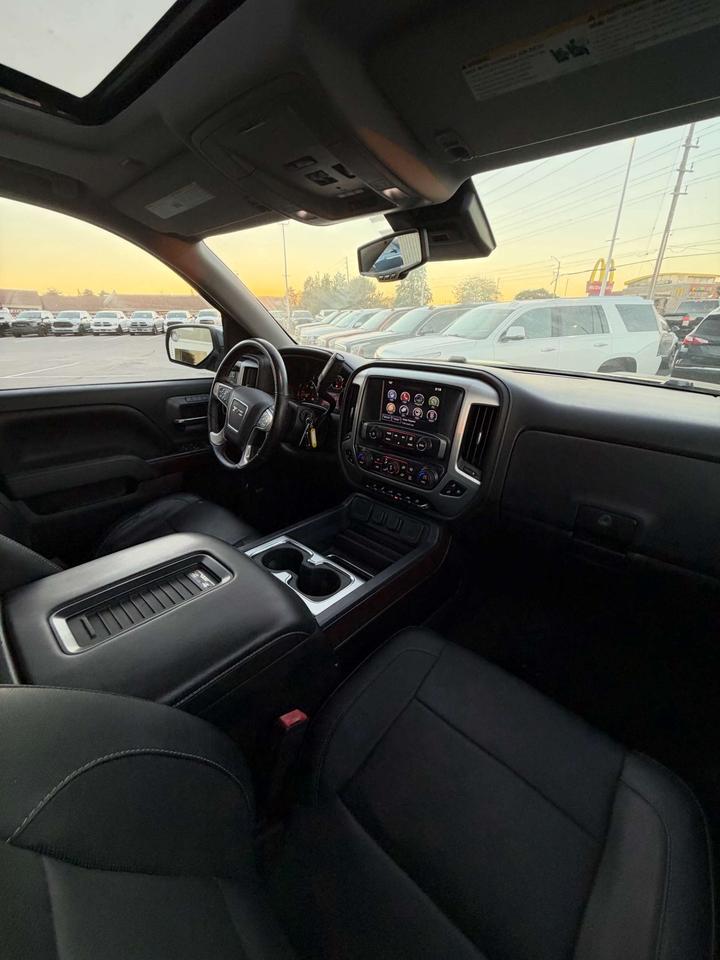 2016 GMC Sierra 1500 4WD Crew Cab 143.5 SLT Photo