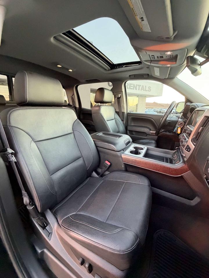 2016 GMC Sierra 1500 4WD Crew Cab 143.5 SLT Photo