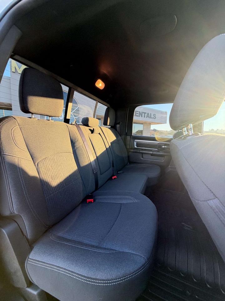 2021 RAM 1500 Warlock 4x4 Crew Cab 5'7 Box Photo