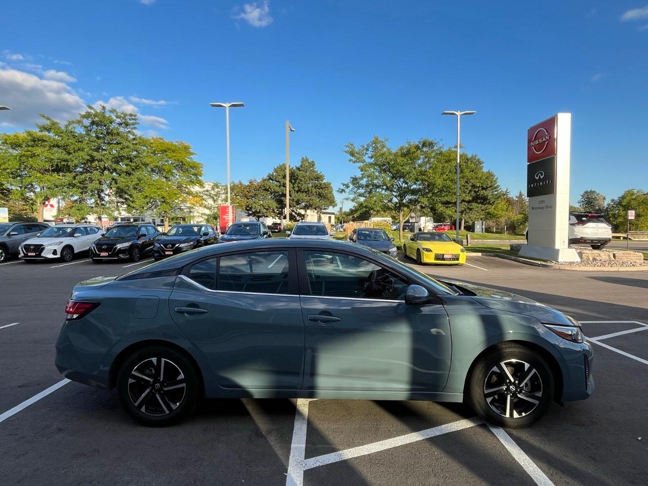 2025 Nissan Sentra SV CVT Photo