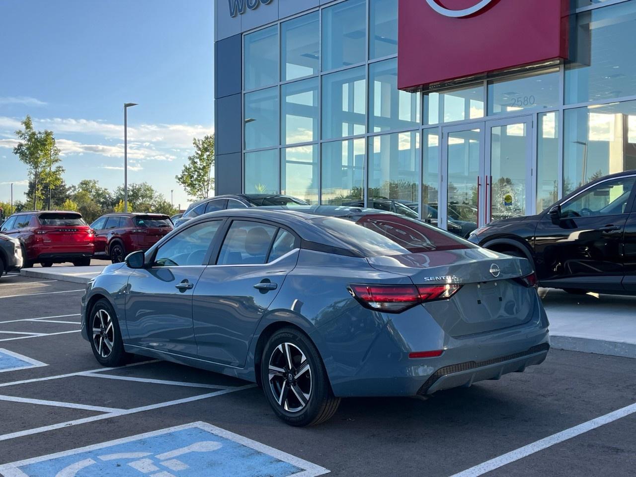 2025 Nissan Sentra SV CVT Photo