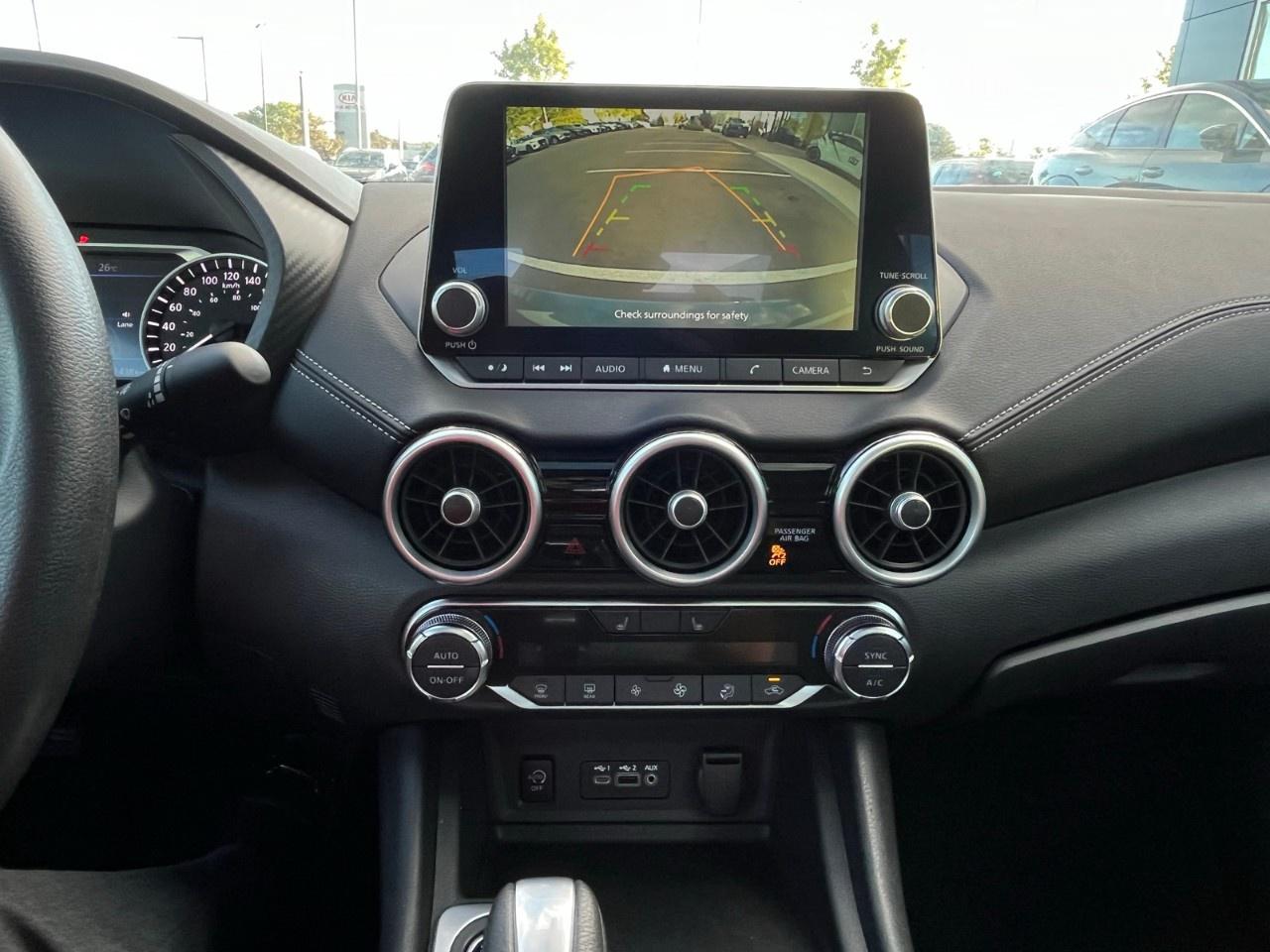 2025 Nissan Sentra SV CVT Photo
