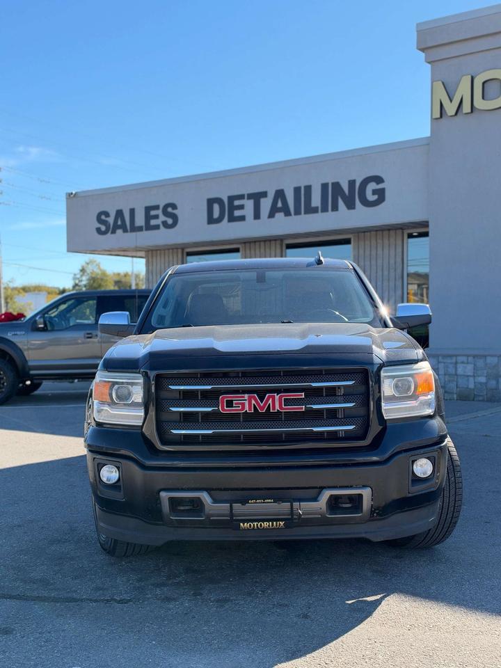2015 GMC Sierra 1500 4WD Crew Cab 143.5 SLE Photo