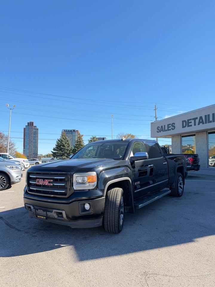 2015 GMC Sierra 1500 4WD Crew Cab 143.5 SLE Photo