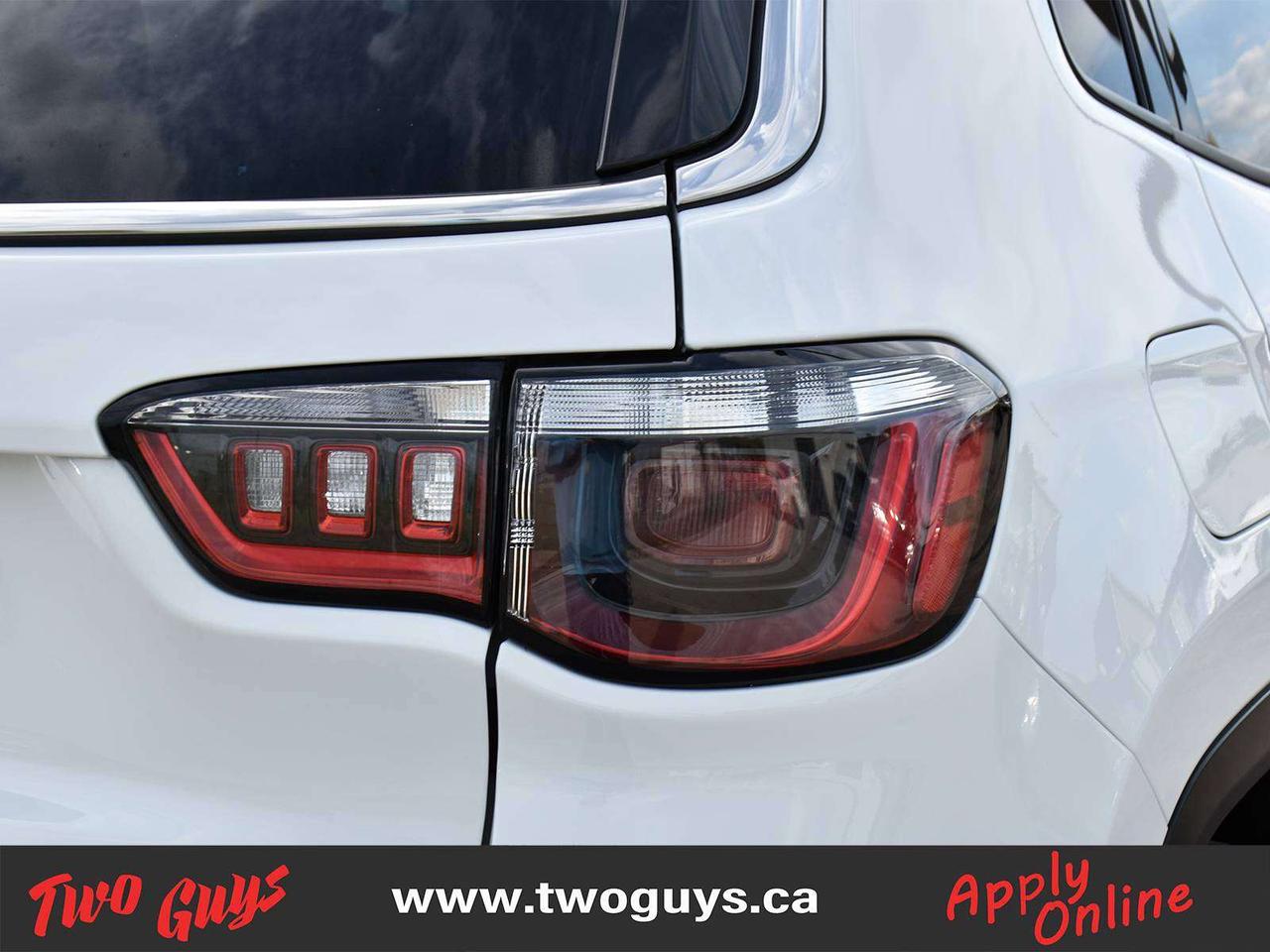 2025 Jeep Compass Sport 2.0L 4WD   WOW KMS   Htd Cloth Photo