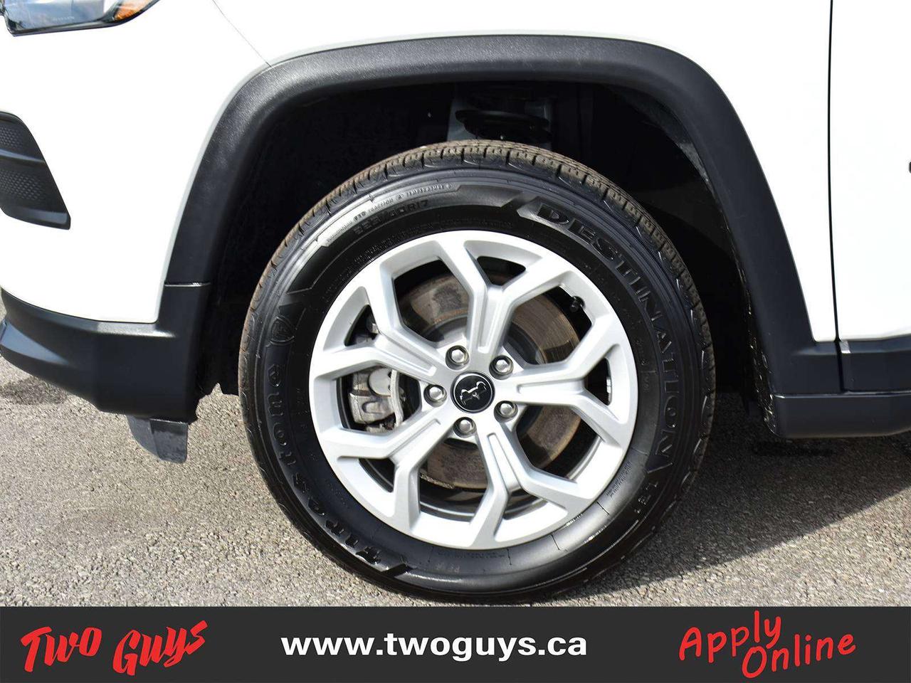 2025 Jeep Compass Sport 2.0L 4WD   WOW KMS   Htd Cloth Photo