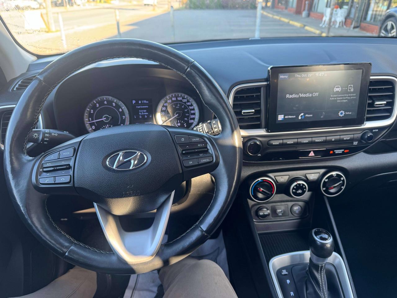 2021 Hyundai Venue Trend Sunroof Back Up Cam Heated Front Seats/Wheel Photo