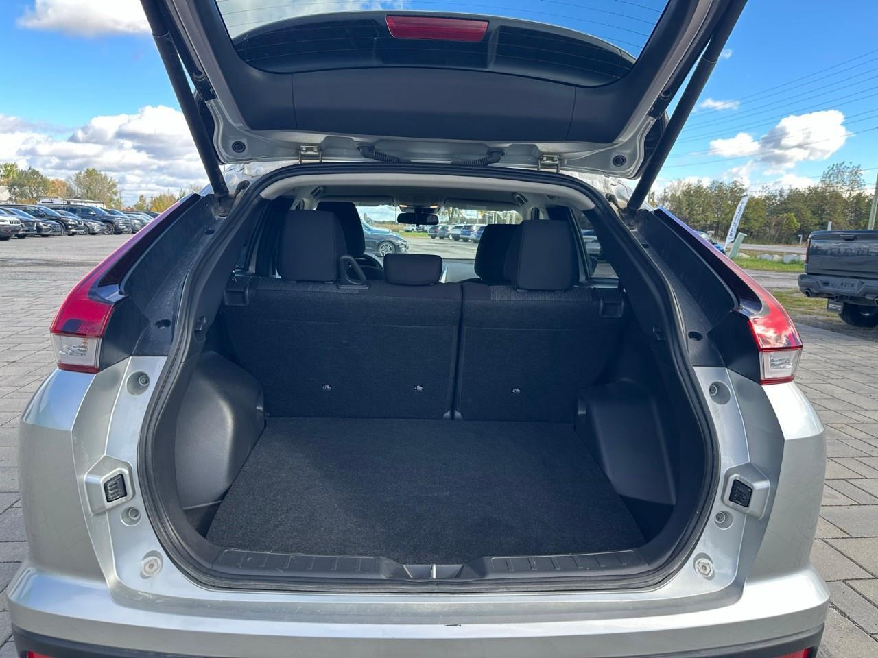 2025 Mitsubishi Eclipse Cross SE 4dr S-AWC Photo