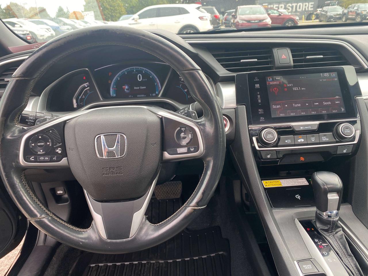 2018 Honda Civic TOURING, LEATHER, REMOTE START, CLEAN CARFAX! Photo