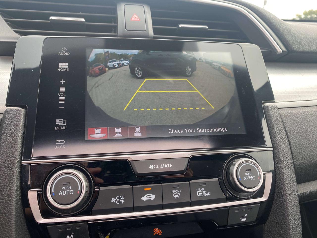 2018 Honda Civic TOURING, LEATHER, REMOTE START, CLEAN CARFAX! Photo