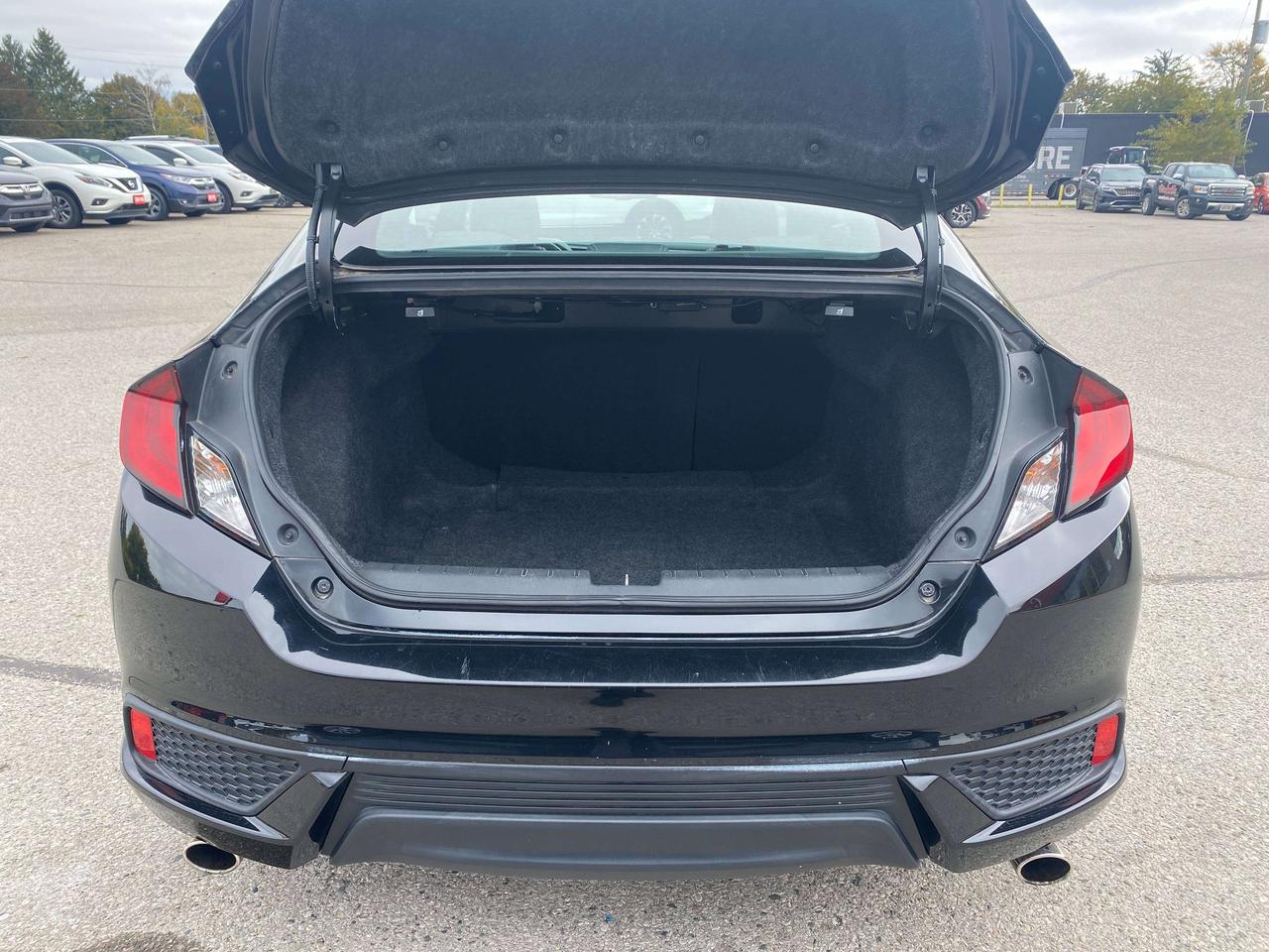 2018 Honda Civic TOURING, LEATHER, REMOTE START, CLEAN CARFAX! Photo